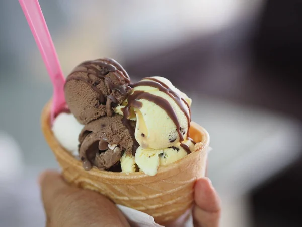 Chocolate Orange Thai Tea Coconut Milk Ice Cream Crispy Waffle — Stock Photo, Image