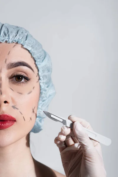 Cropped View Plastic Surgeon Latex Glove Holding Scalpel Woman Marked — 图库照片