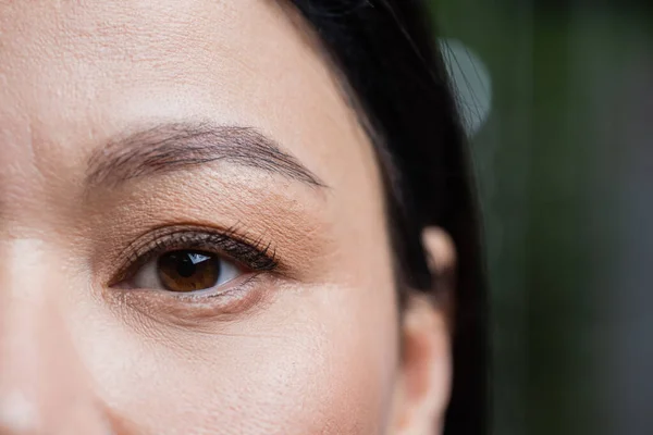 Partial View Asian Woman Looking Camera Eye Care Concept — Stock Photo, Image