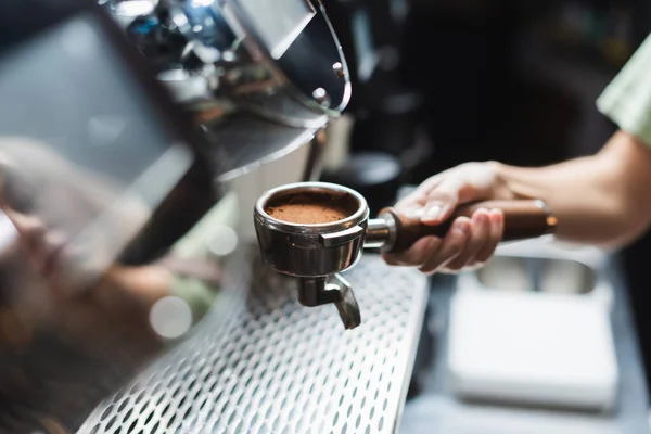 Cropped View Barista Holding Portafilter Coffee Blurred Coffee Machine Cafe — Stock Photo, Image