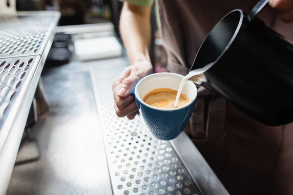 Cropped View Barista Pouring Milk Cup Coffee Cafeteria — Stock Photo, Image