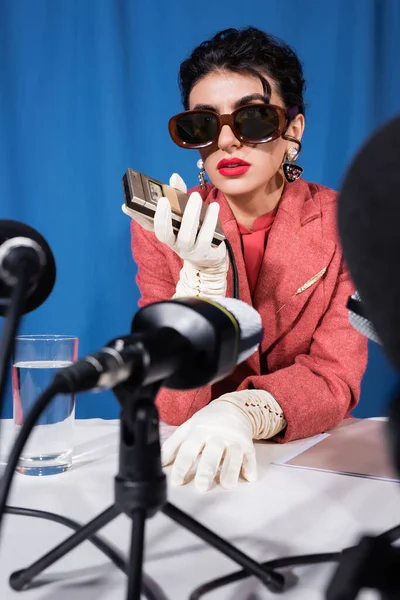 Blurred Microphones Retro Style Woman Holding Voice Recorder Interview Blue — Stock Photo, Image