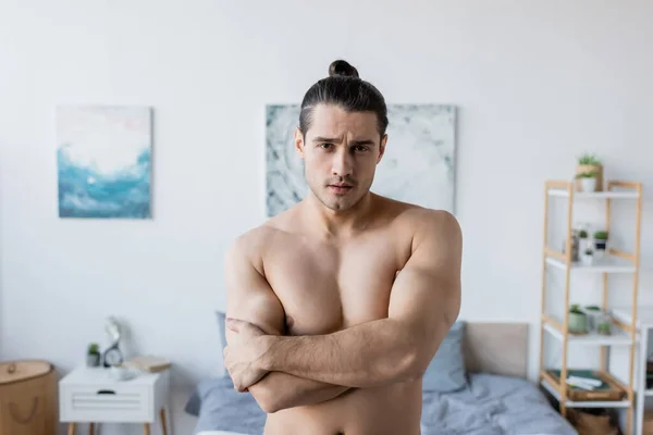 Shirtless Man Long Hair Standing Crossed Arms Looking Camera — Stock Photo, Image