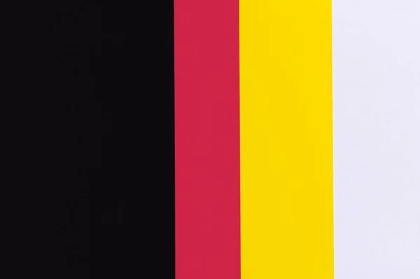 Abstrakter Geometrischer Hintergrund Mit Schwarzen Karminroten Und Gelben Streifen — Stockfoto