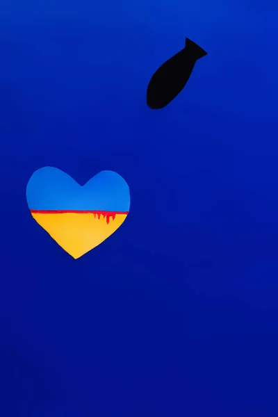 Top View Paper Bomb Ukraine Flag Blood Heart Shape Blue — Stock Photo, Image