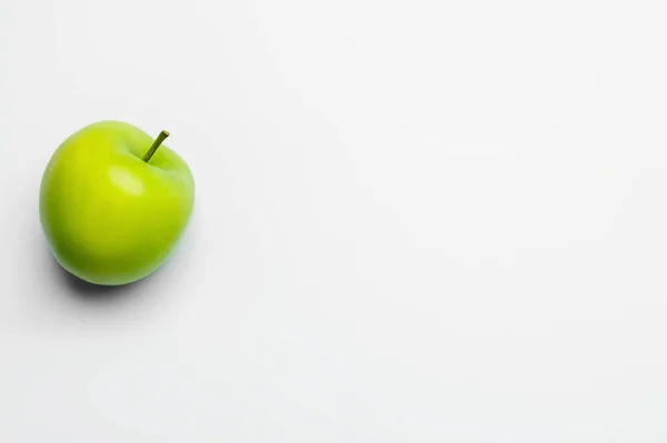 Top View Fresh Green Apple White Background Copy Space — Stock Photo, Image