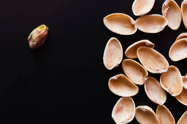 Top View Nutshells Tasty Pistachio Nut Isolated Black — 스톡 사진