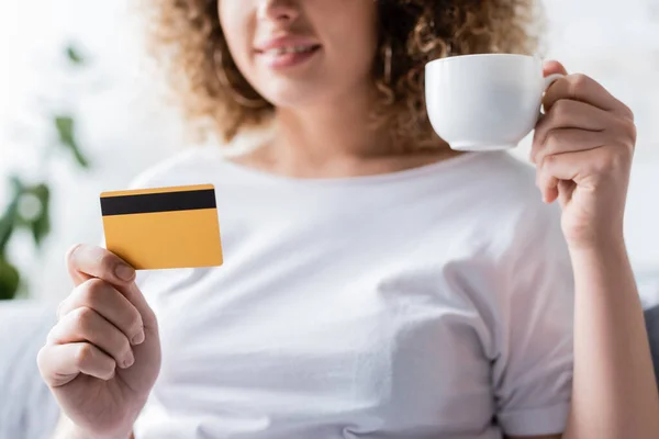 Partial View Smiling Woman Holding Coffee Cup Credit Card Blurred — Stock Photo, Image