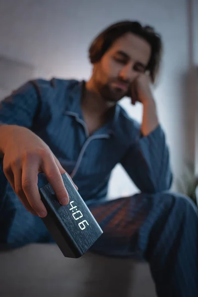 Low Angle View Blurred Man Sleep Disorder Holding Electronic Clock — Foto de Stock