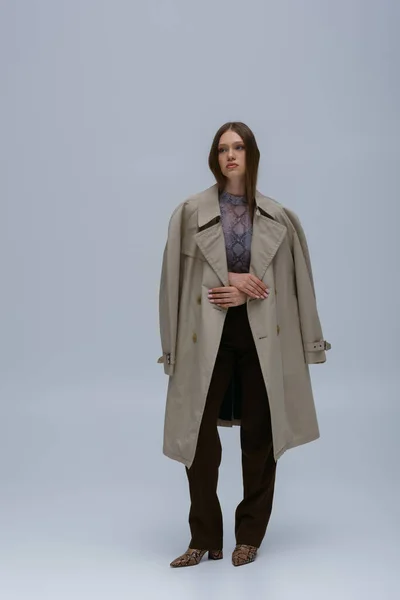 Full Length Teenage Model Posing Stylish Trench Coat Grey — Photo