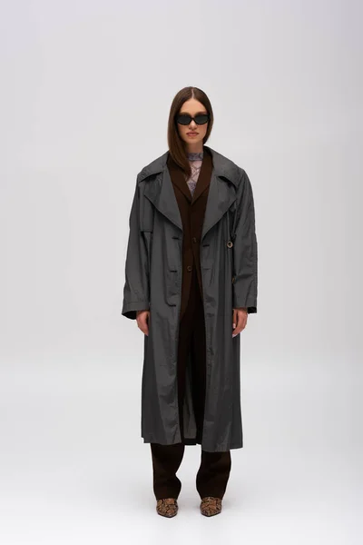 Full Length Model Stylish Sunglasses Fashionable Trench Coat Posing Grey — Foto de Stock