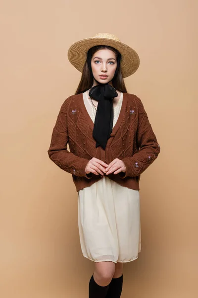 Pretty Woman Knitted Cardigan Straw Hat Looking Camera Isolated Beige — ストック写真