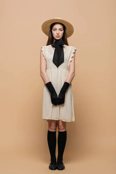 Full Length Woman Retro Clothes Sun Hat Standing Beige Background — Foto de Stock