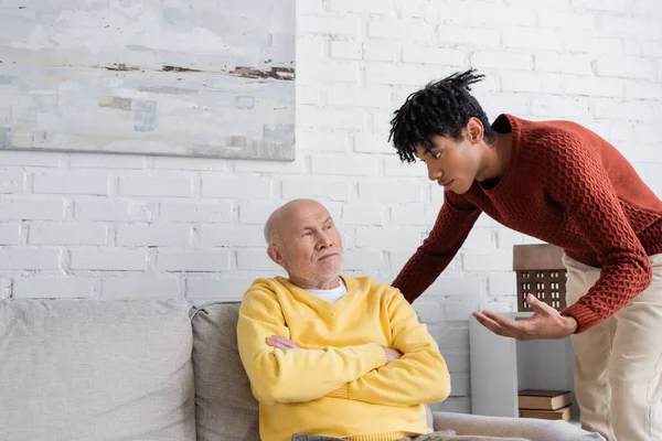African American Grandson Talking Offended Grandpa Home — Foto de Stock