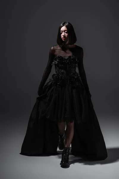 Full Length Asian Young Woman Gothic Dress Boots Posing Dark — Stockfoto