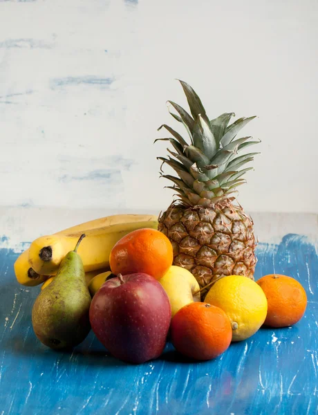 Frutas frescas diversas —  Fotos de Stock