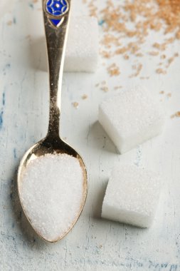 beyaz şeker kaşığı