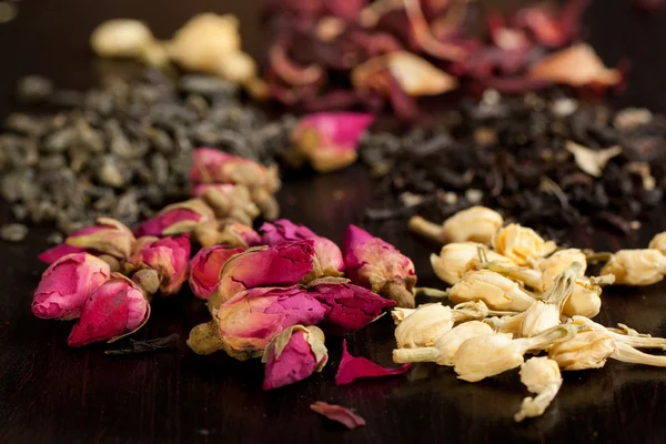 Buds of dried roses and jasmine — Stock Photo, Image