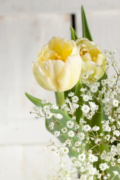 Bouquet de tulipes jaunes — Photo