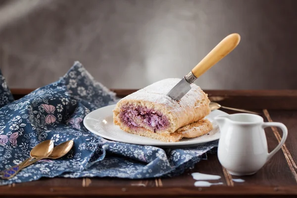 süzme peynir strudel