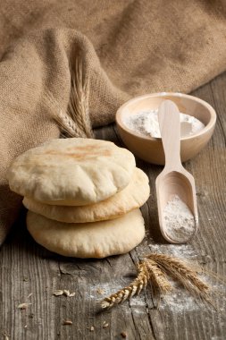 Pita ekmeği un