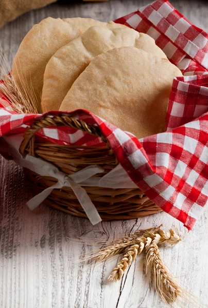 Pita bread in basket — Stock Photo, Image