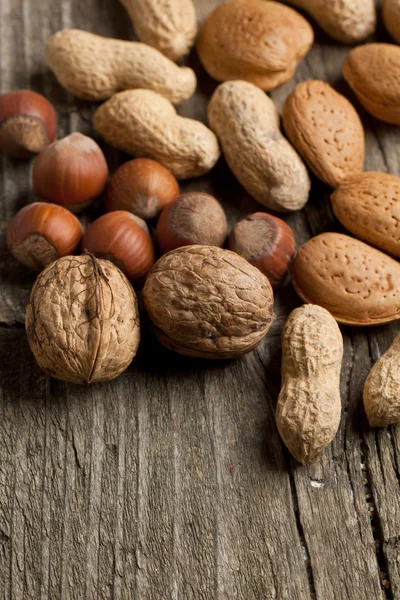Assorted nuts almond, hazelnut and peanut — Stock Photo, Image