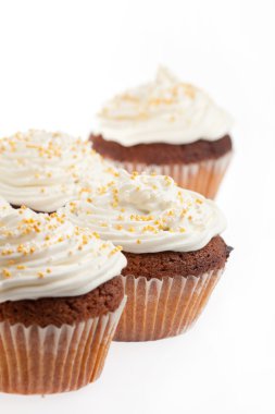 krem şanti ile cupcakes