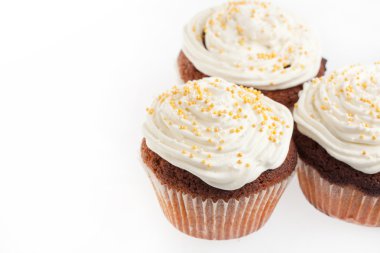 krem şanti ile cupcakes