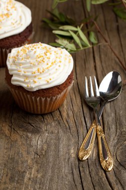 krem şanti ile cupcakes