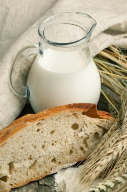 Sütlü ekmek