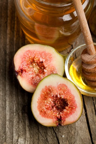 Higo maduro Frutas con miel — Foto de Stock