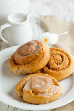tatlı tarçınlı çörek