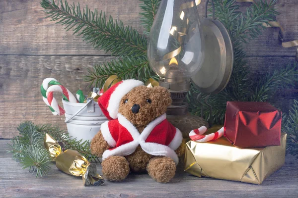 Decoración de Navidad con osito de peluche — Foto de Stock