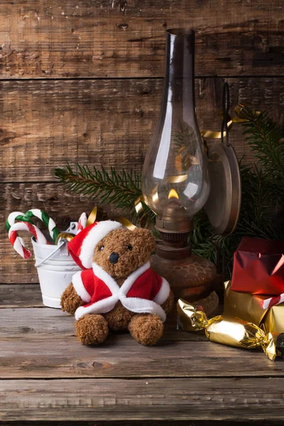 Decoração de Natal com ursinho de pelúcia — Fotografia de Stock