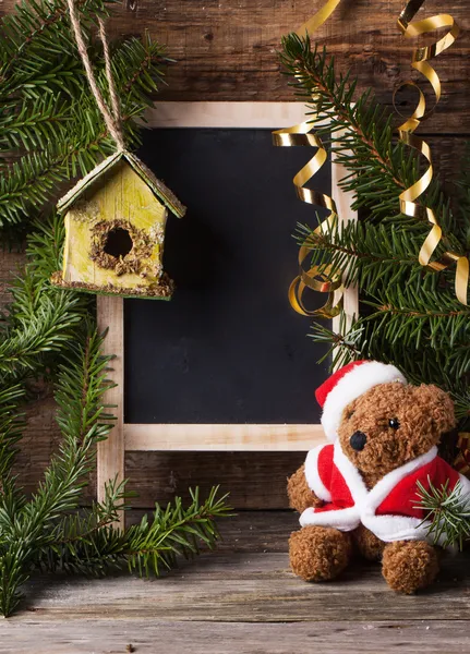 Kerstversiering met teddybeer — Stockfoto