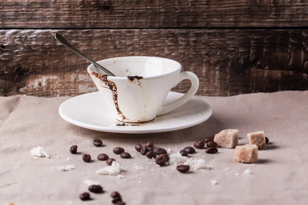 Tasse getrunkenen Kaffee — Stockfoto