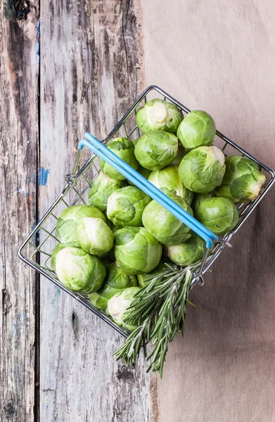 Brüksel lahanası yemek sepeti — Stok fotoğraf