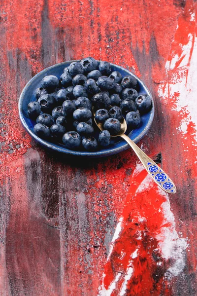 板的蓝莓 — 图库照片