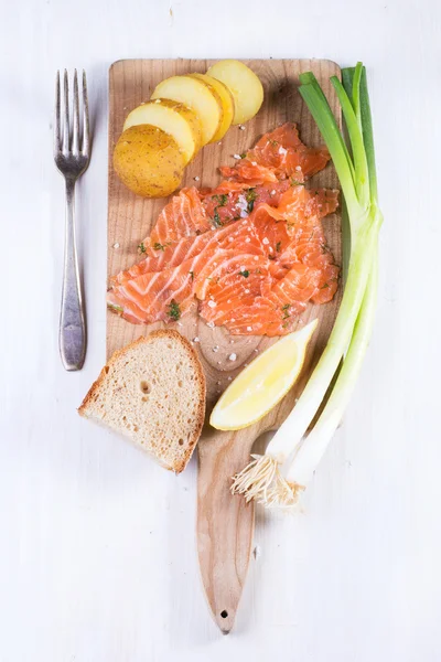 Snack with salted salmon — Stock Photo, Image