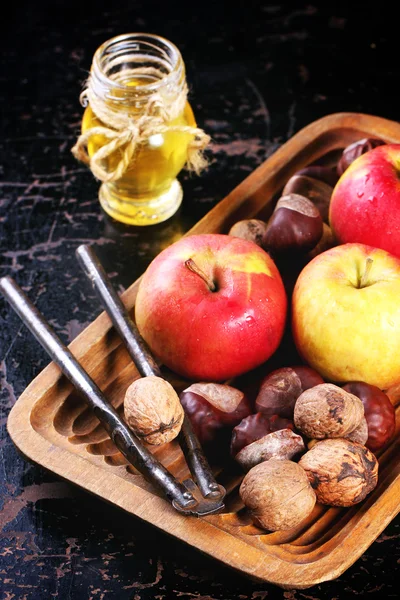 Μέλι, καρύδια και μήλα — Φωτογραφία Αρχείου