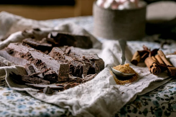 Ingredientes Para Hacer Chocolate Caliente Bebida Invierno Chocolate Negro Picado — Foto de Stock
