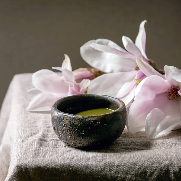 Japanese Matcha Green Tea Wabi Sabi Ceramic Cup Pink Magnolia — Stock Photo, Image