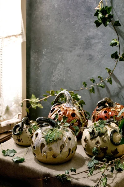 Halloween Decorations Set White Brown Handcrafted Carved Ceramic Pumpkins Standing — Stockfoto