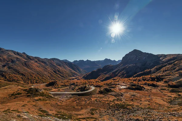 Blick Vom Berninapass Auf Das Tal Der Schweizer Alpen — Stockfoto
