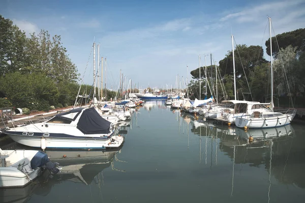 Barcos Cesenatico Puerto Del Canal Emilia Romaña Mar Adriático Italia —  Fotos de Stock