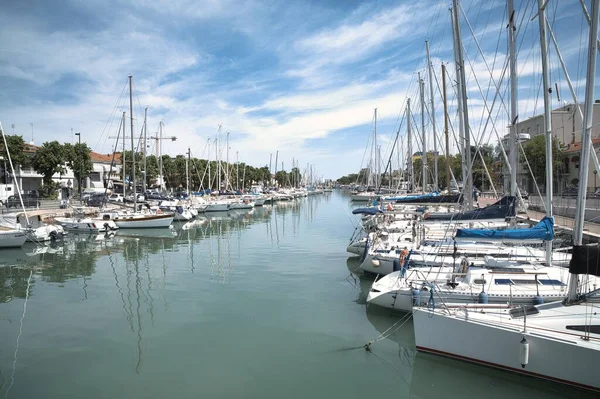 Largo Puerto Ocanal Rimini Italia Mar Adriático —  Fotos de Stock