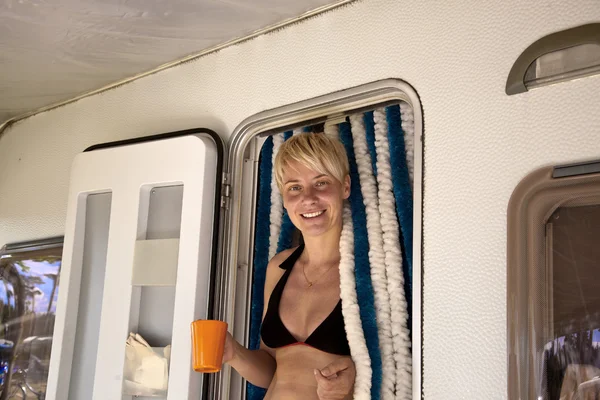 Woman in trailer — Stock Photo, Image