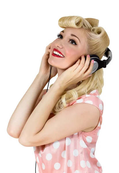 Chica rubia escuchando música —  Fotos de Stock