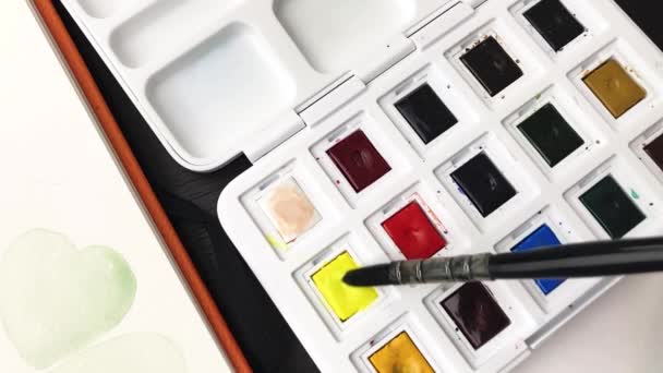 Pinturas de acuarela mezcla y selección de color — Vídeos de Stock